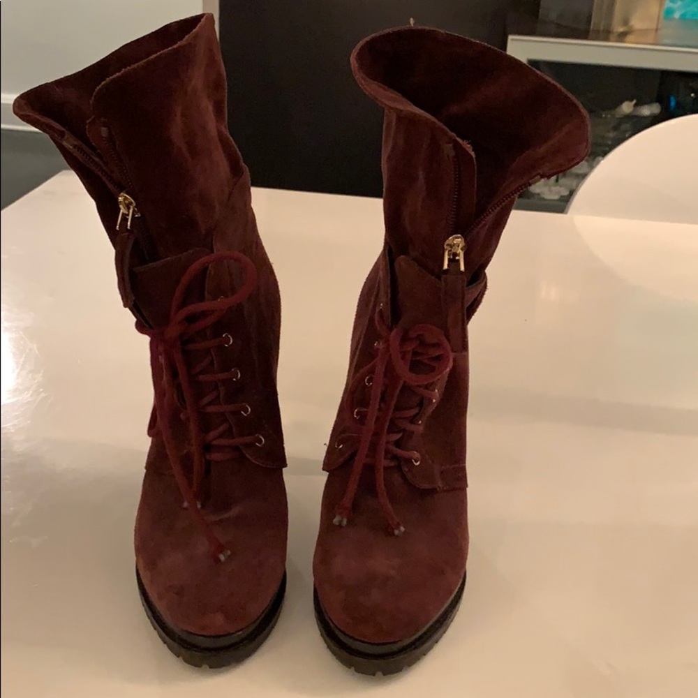 Boots - Picture 2 of 4